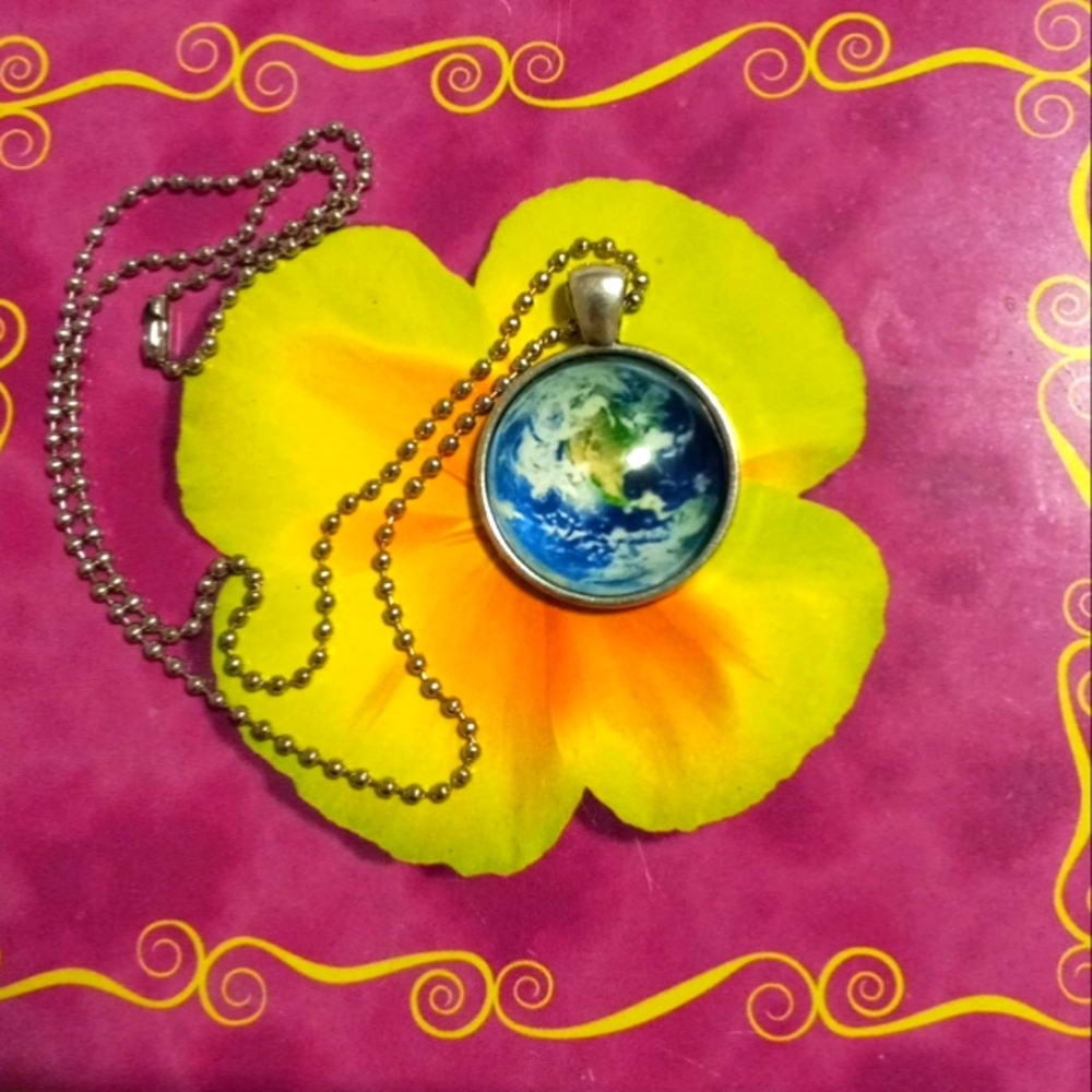 *4/$15 Earth Necklace in Silver Setting